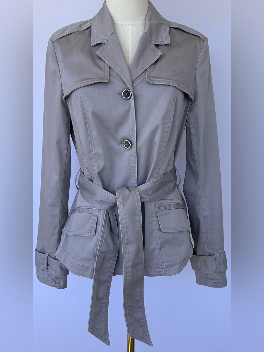 White House Black Market Women’s Short Trench Coat in Chrome Sateen Size 8